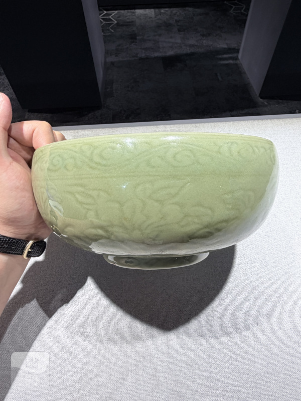 明初 永乐处州龙泉窑刻缠枝花卉钵式碗 - 图8
